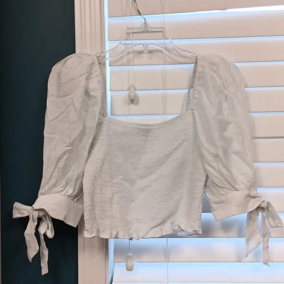 Top - Picture 1 of 7